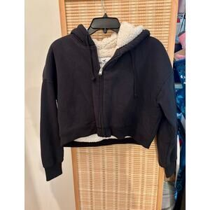 Hollister sherpa lined cropped zip up front drawstring hoodie jacket sz Small